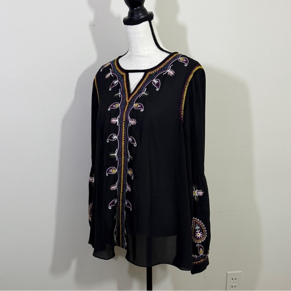 Sharagano Black Blouse sz XL  with Purple Embroidery - Picture 6 of 11